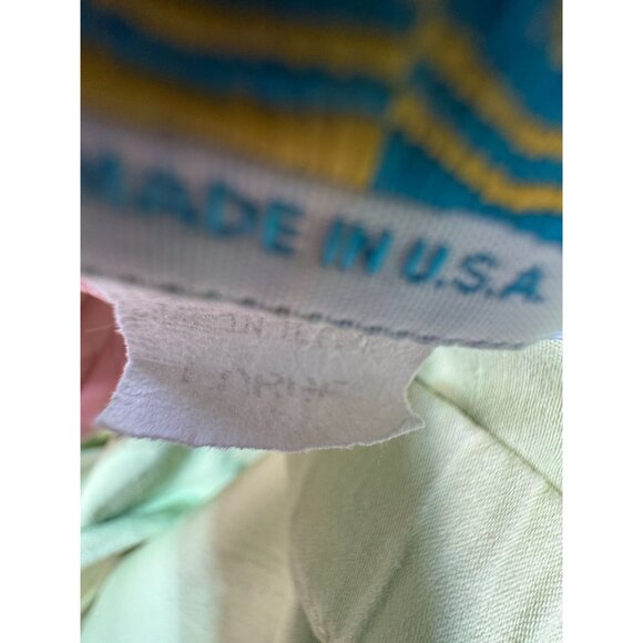 Sea Suns Women’s Capri Pants Flat Front Size Large Lime Green Relaxed Fit Casual - Picture 9 of 12